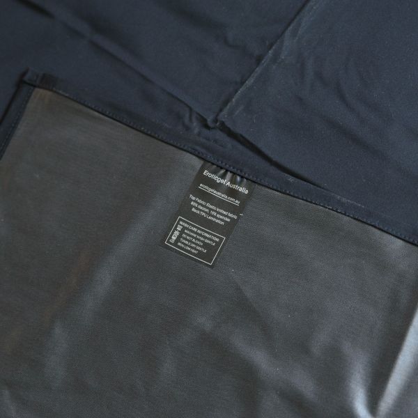 Super King Waterproof Fitted Sheet - Image 3